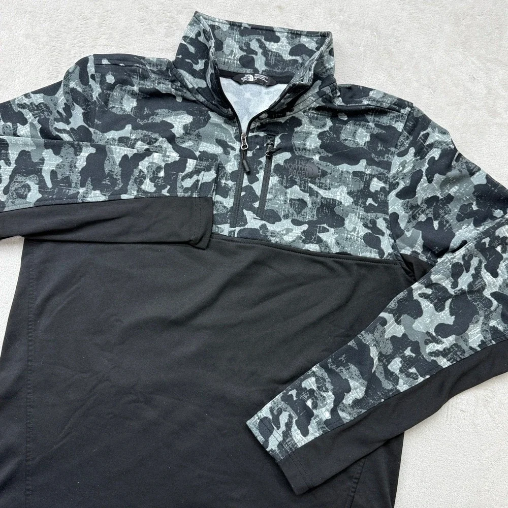 The North Face 1/4 Zip Pullover Mens Small Black Grey Camo NF0A3RT2